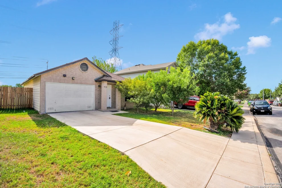 Unit for sale at 7838 Cortland Oak, San Antonio, TX 78254