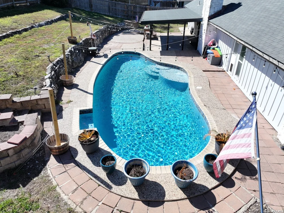 Unit for sale at 8258 Phoenix, Universal City, TX 78148