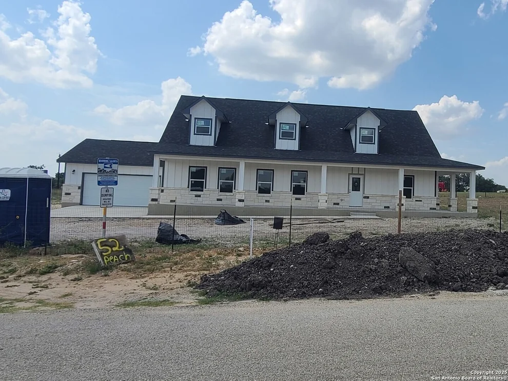 Unit for sale at 52 Peach Tree, Poteet, TX 78065