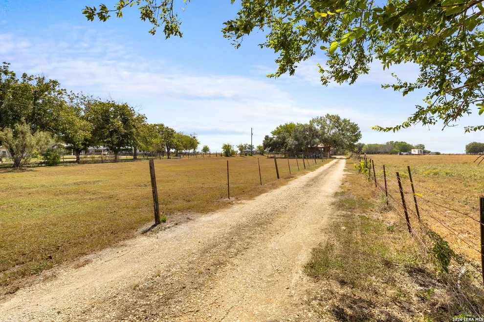 Unit for sale at 411 Willmann Rd, Seguin, TX 78155