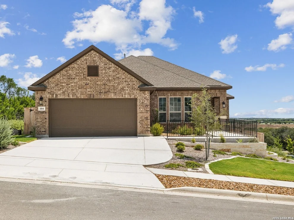 Unit for sale at 104 Allin Oaks, Universal City, TX 78148