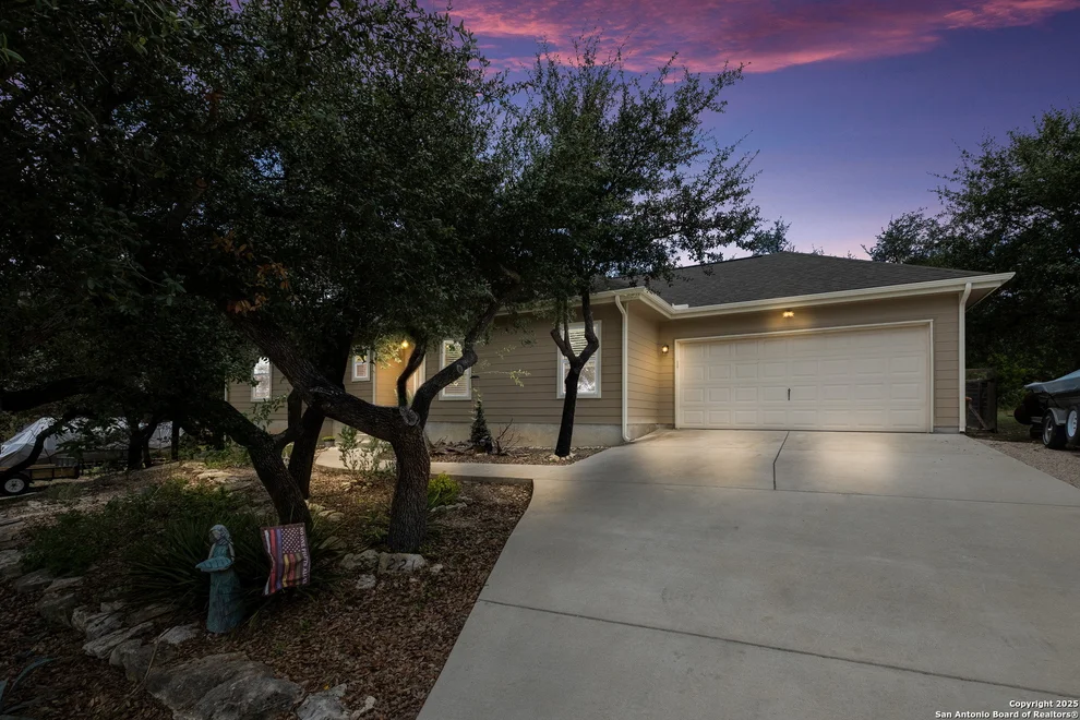Unit for sale at 221 legacy, Canyon Lake, TX 78133