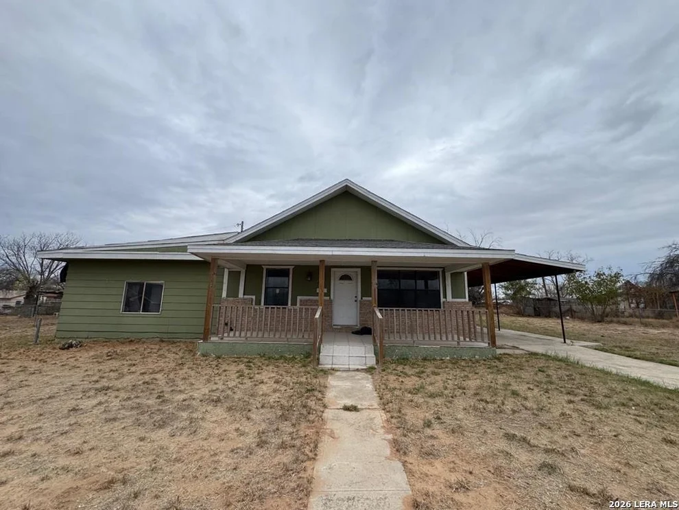 Unit for sale at 302 S 12TH ST, Carrizo Springs, TX 78834