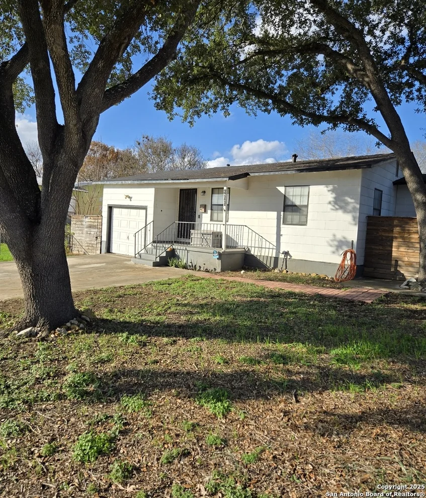 Unit for sale at 811 Cravens, San Antonio, TX 78223