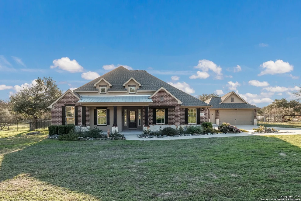 Unit for sale at 124 Gruene Haven, New Braunfels, TX 78132