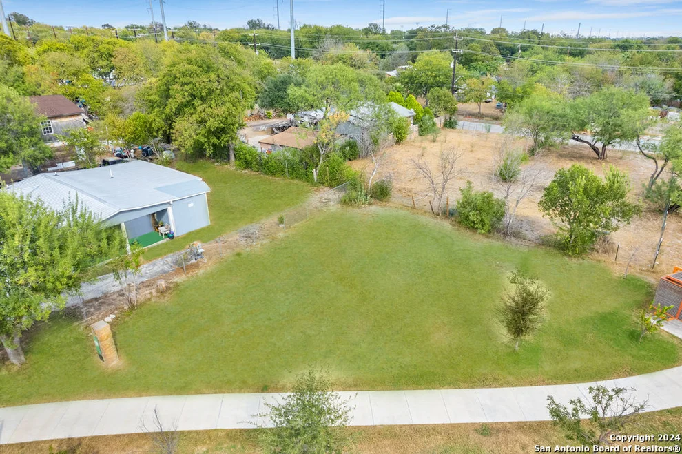 Unit for sale at 332 N SAN IGNACIO AVE, San Antonio, TX 78237