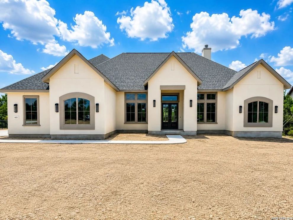Unit for sale at 611 Parkview Pl, Canyon Lake, TX 78133