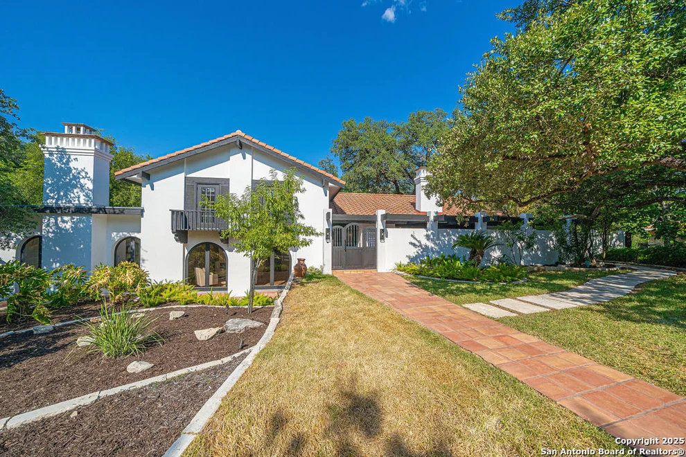 Unit for sale at 320 Mustang, Hollywood Park, TX 78232