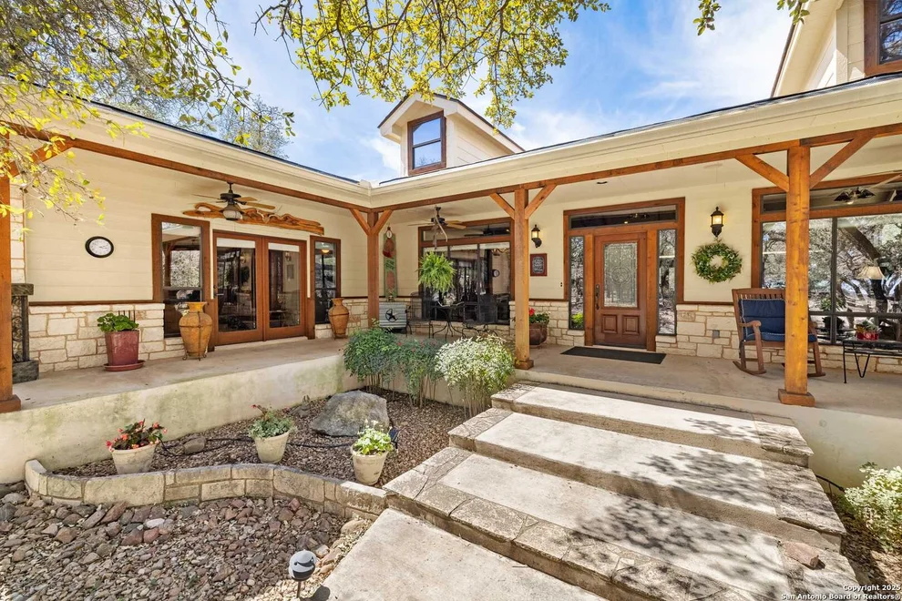 Unit for sale at 201 Los Encinos, Kerrville, TX 78028
