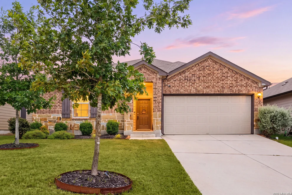 Unit for sale at 204 Yucca, Seguin, TX 78155