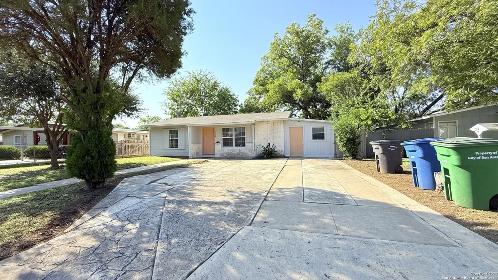 Unit for sale at 122 Newport, San Antonio, TX 78218