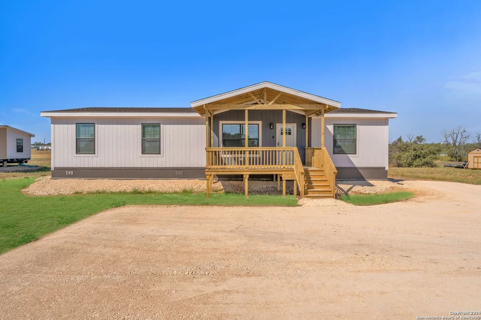 Unit for sale at 757 Rossville Rd, Somerset, TX 78069