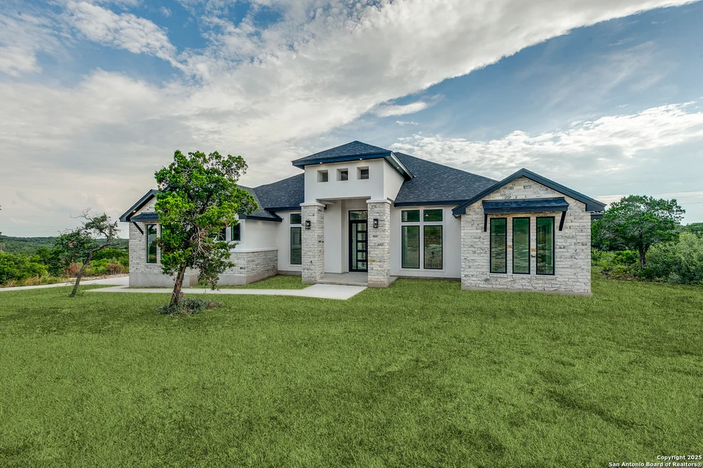 Unit for sale at 205 Private Road 2772, Mico, TX 78056