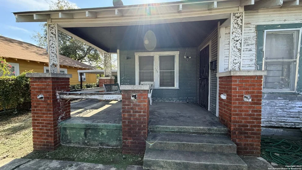 Unit for sale at 906 Canton, San Antonio, TX 78202