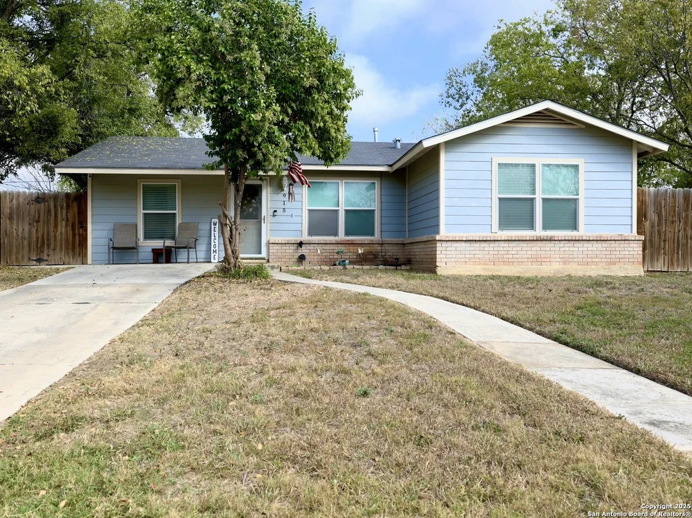 Unit for sale at 915 Rexford, San Antonio, TX 78216