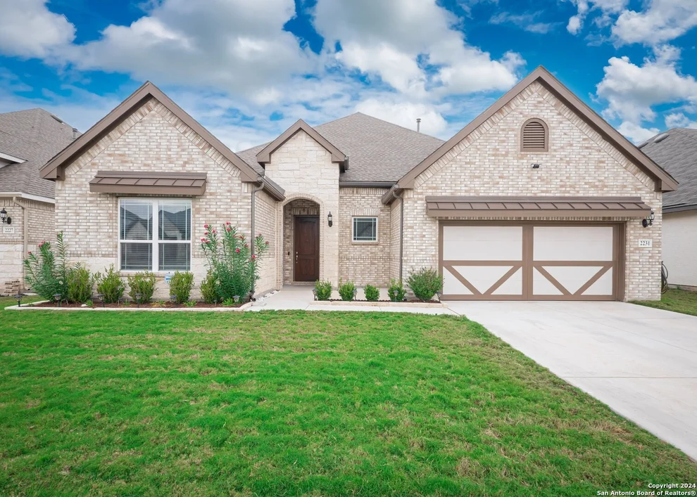 Unit for sale at 2231 Meadow Way St, New Braunfels, TX 78132