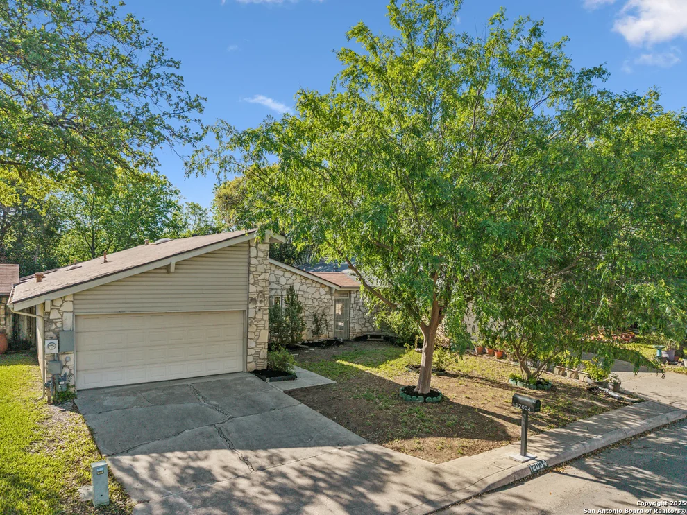Unit for sale at 12034 Vista Nogal, San Antonio, TX 78213