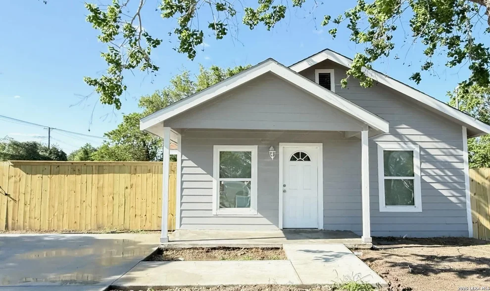 Unit for sale at 503 E KING ST, Refugio, TX 78377