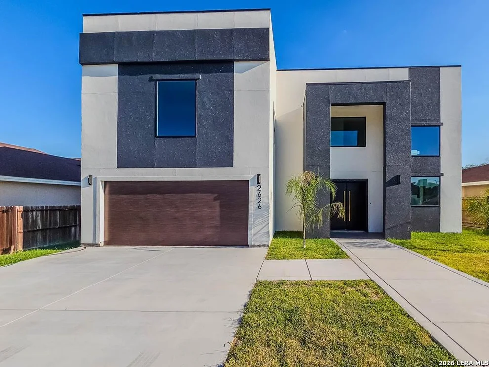 Unit for sale at 2626 Las Cimas Dr, Eagle Pass, TX 78852