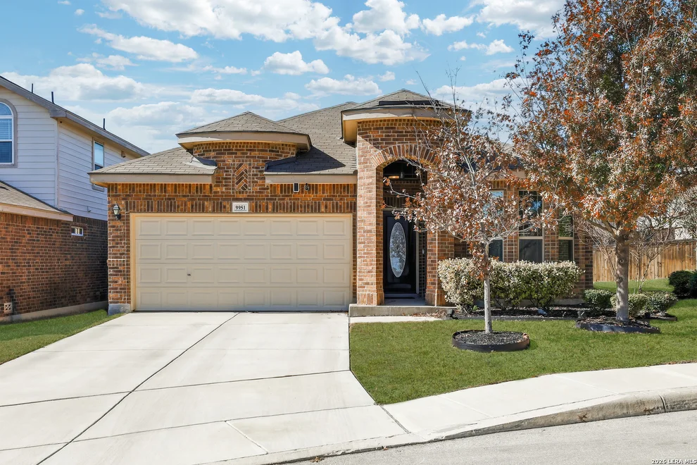 Unit for sale at 9951 Bricewood Hill, San Antonio, TX 78254