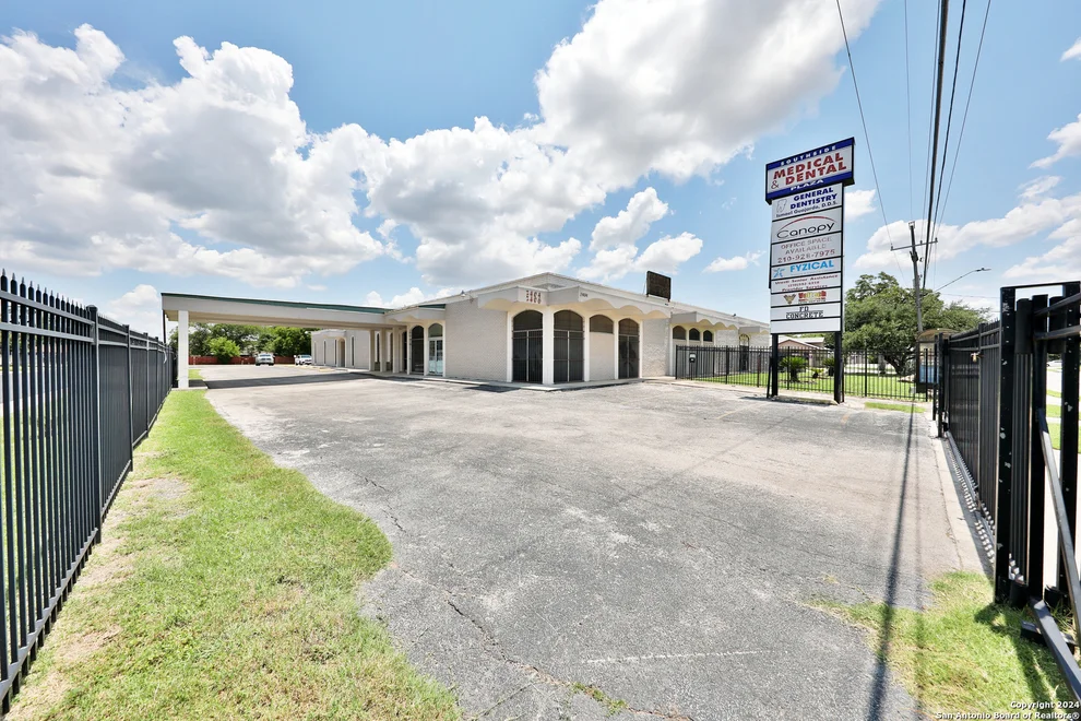 Unit for sale at 2404 Commercial, San Antonio, TX 78221
