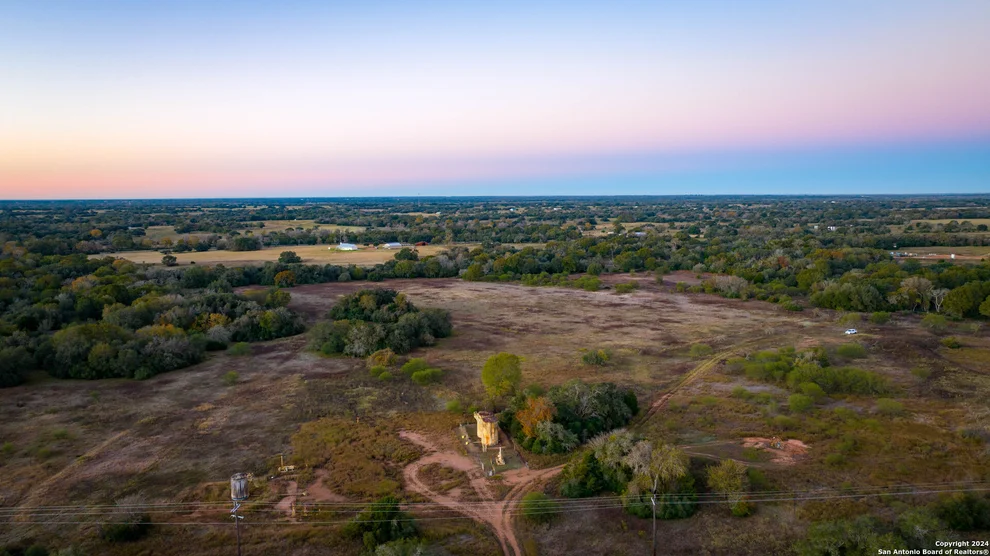 Unit for sale at 800 Hagan Mott Rd, Yoakum, TX 77995