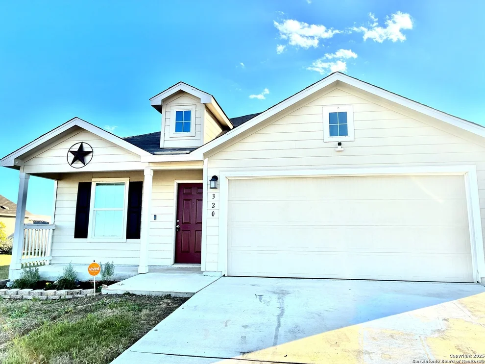 Unit for sale at 320 Agave Circle, Jourdanton, TX 78026
