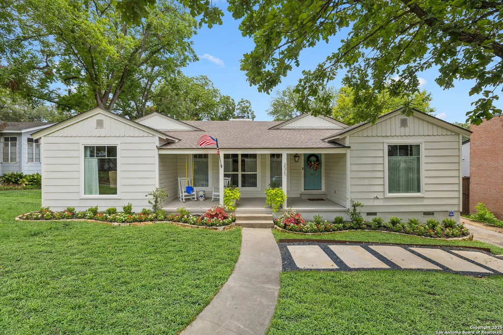 Unit for sale at 235 E Fair Oaks, Alamo Heights, TX 78209