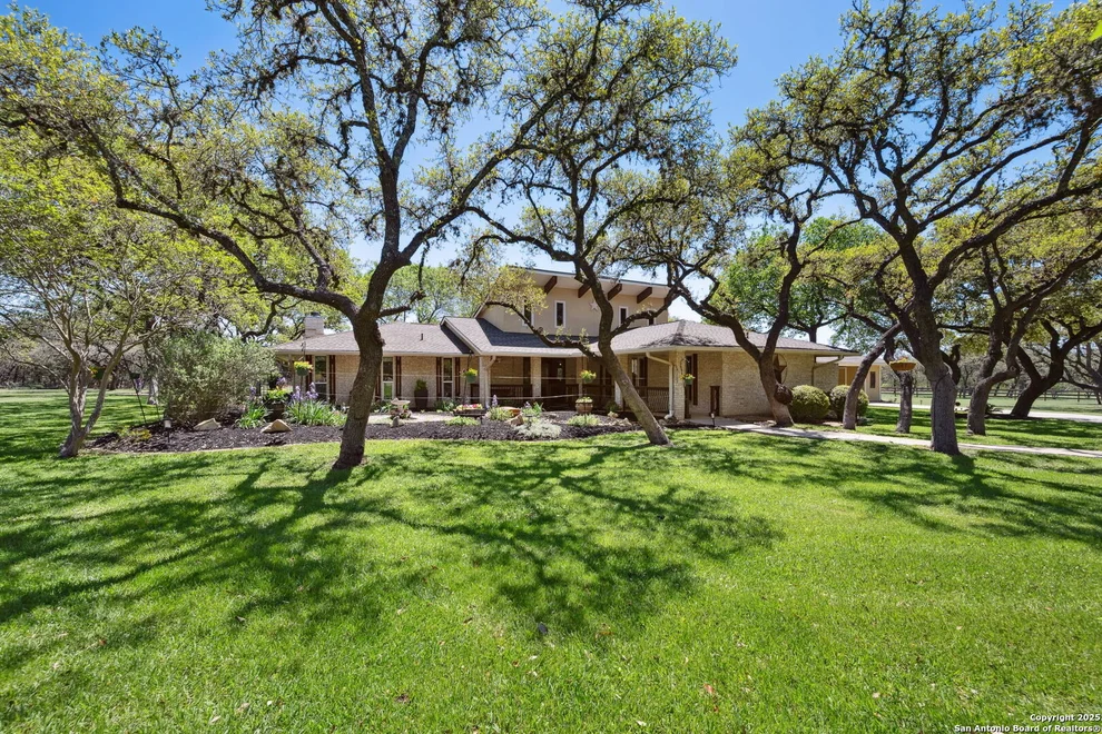 Unit for sale at 8110 park lane, Garden Ridge, TX 78266