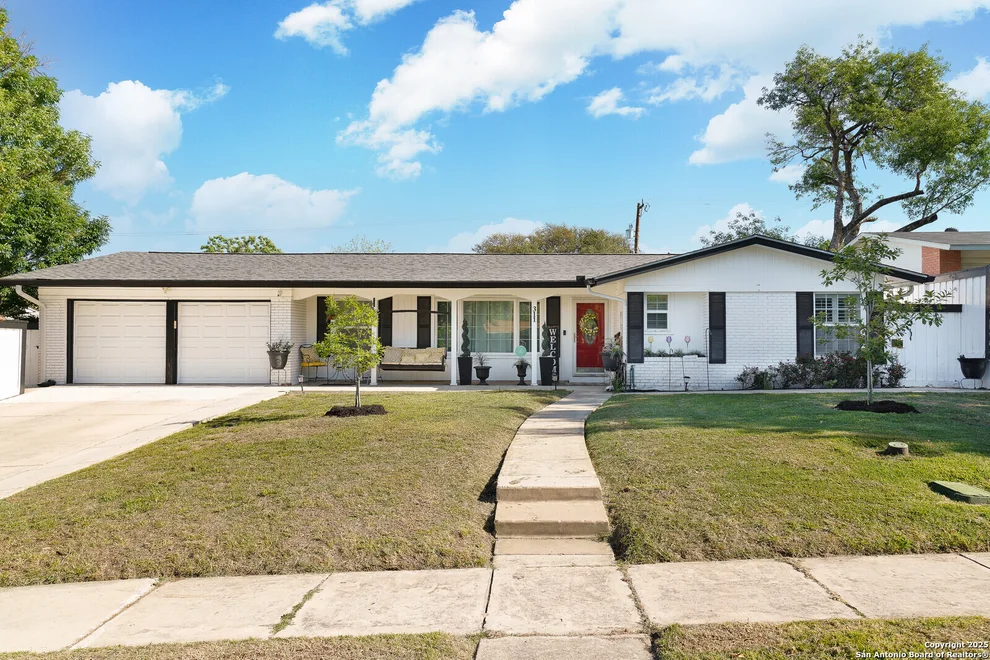 Unit for sale at 311 Redcliff, San Antonio, TX 78216