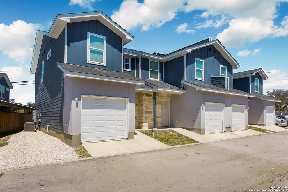 Unit for sale at 6922 Crestway Rd, San Antonio, TX 78239