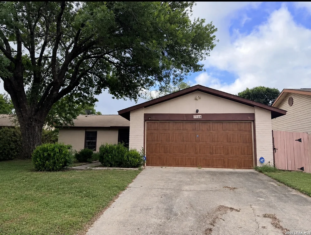 Unit for sale at 7118 Moss Creek, San Antonio, TX 78238