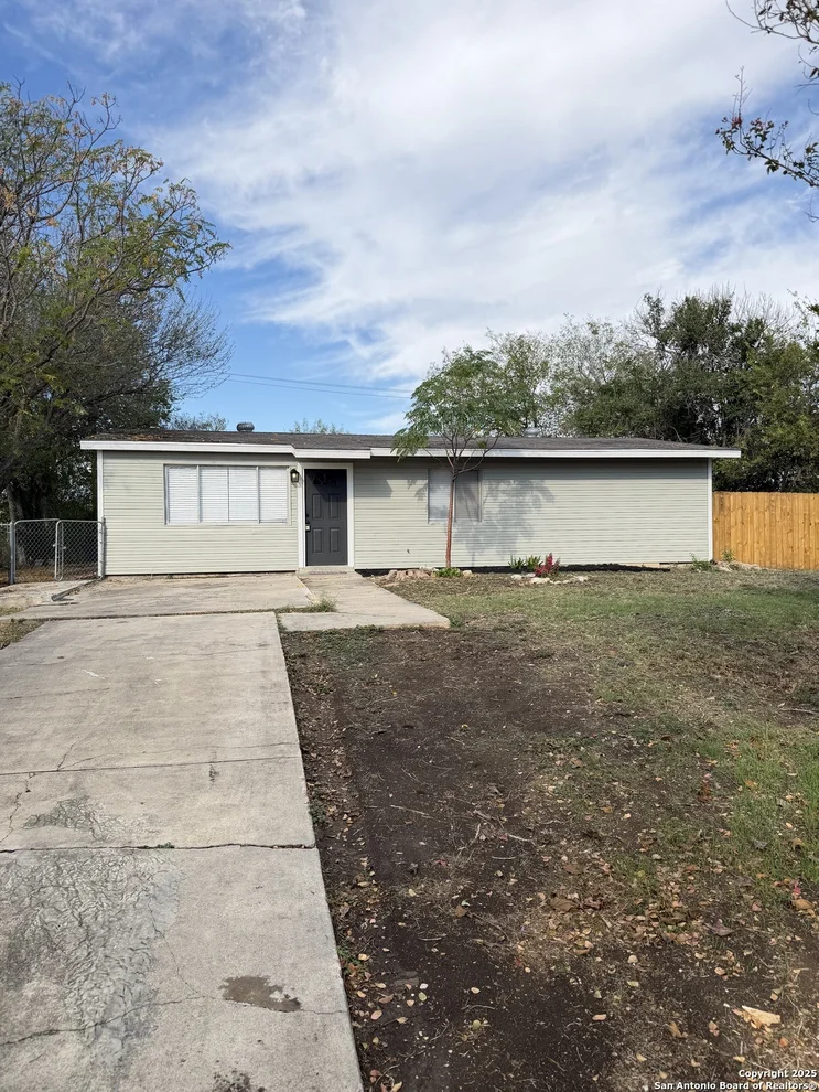 Unit for sale at 123 Moss Valley, San Antonio, TX 78227