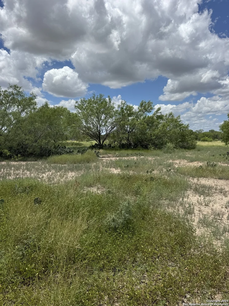 Unit for sale at 10 Windmill Ranchettes CR 329, Jourdanton, TX 78026