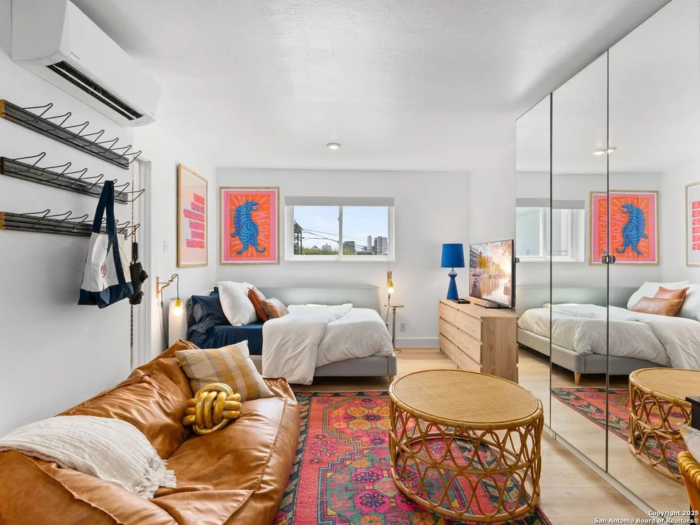 Unit for sale at 1111 W 10th, Austin, TX 78703
