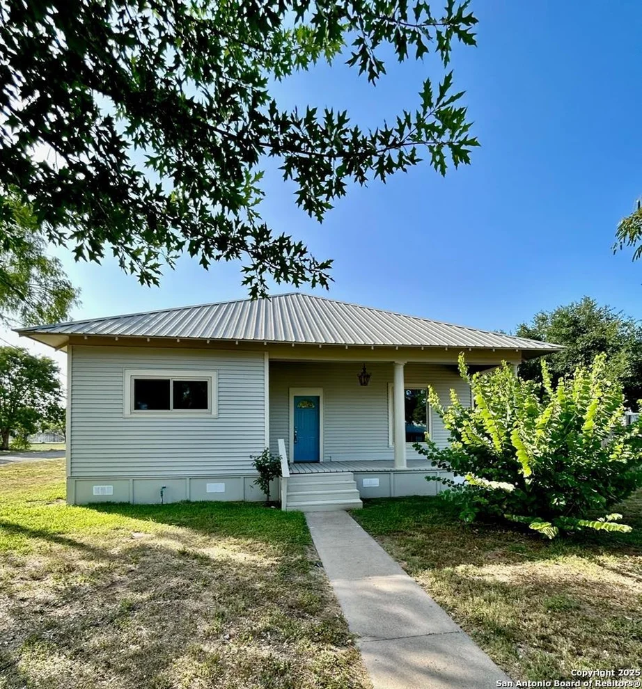Unit for sale at 501 E Randall, Beeville, TX 78102