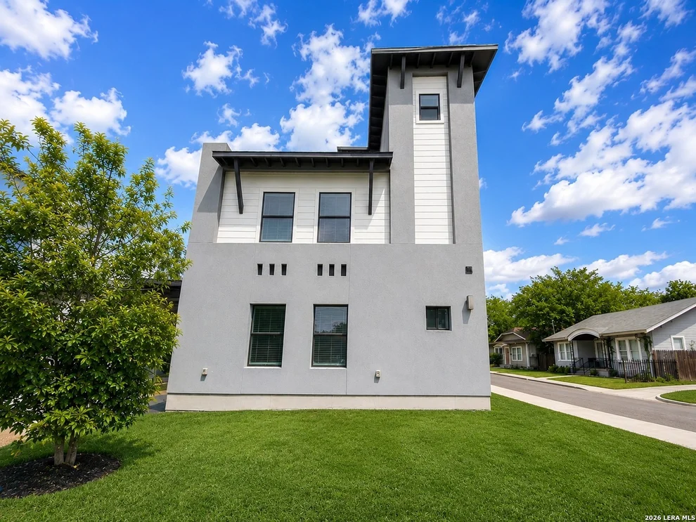Unit for sale at 918 S Olive, San Antonio, TX 78210