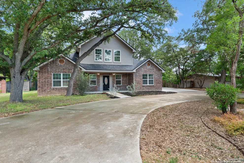 Unit for sale at 210 GLENTOWER DR, Castle Hills, TX 78213