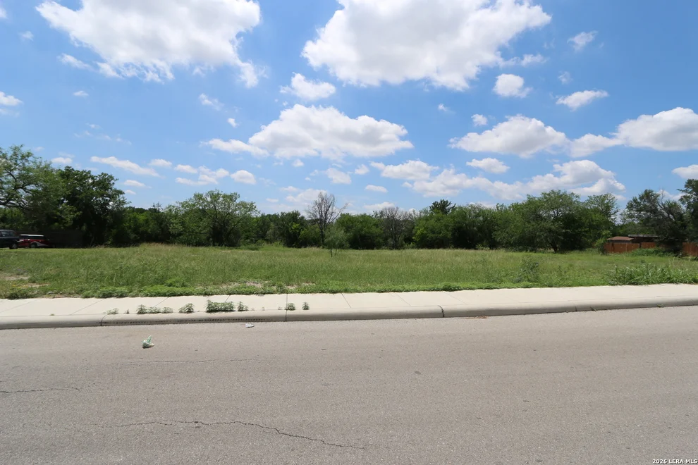 Unit for sale at 101 Griggs Ave, San Antonio, TX 78228