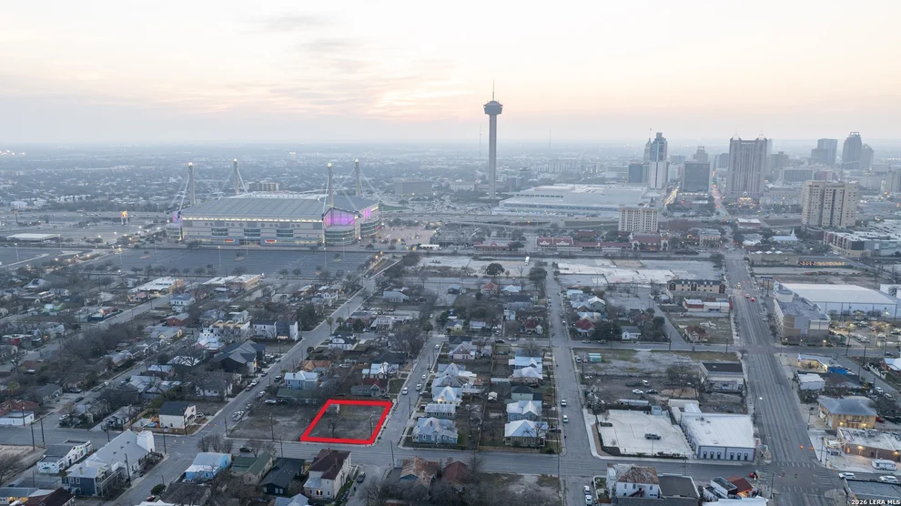 Unit for sale at 122 & 128 Omaha St., San Antonio, TX 78203
