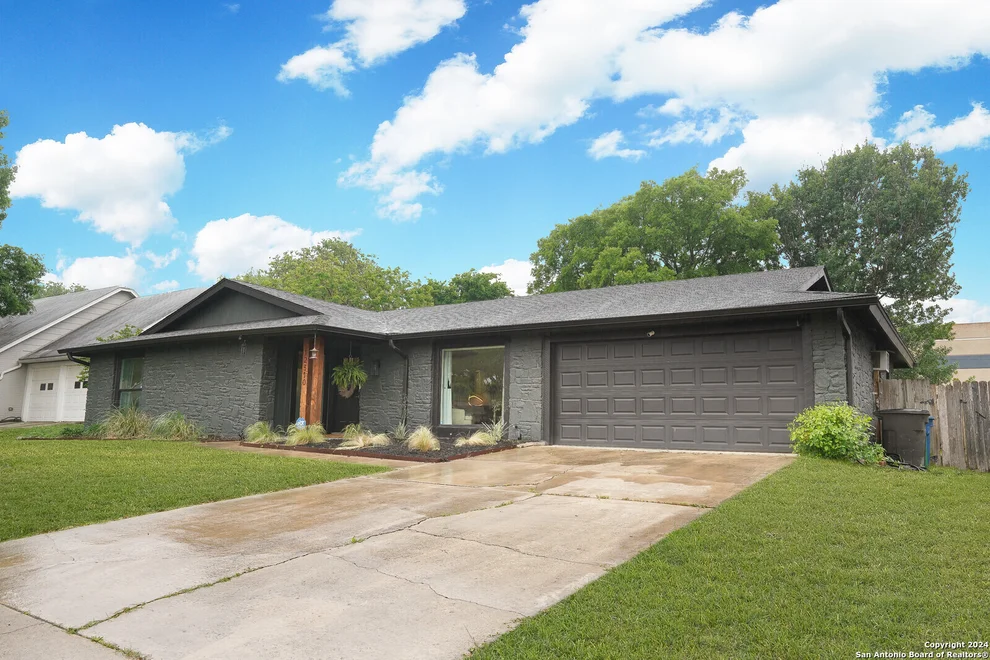 Unit for sale at 12310 Bridge Path St, San Antonio, TX 78233