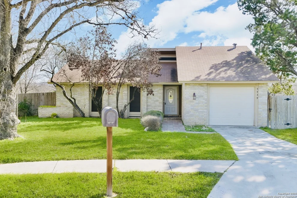 Unit for sale at 5439 ENCANTA ST, San Antonio, TX 78233