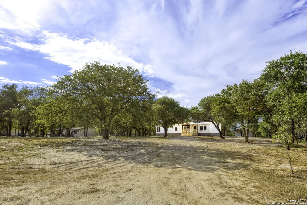Unit for sale at 294 Hickory Run, La Vernia, TX 78121