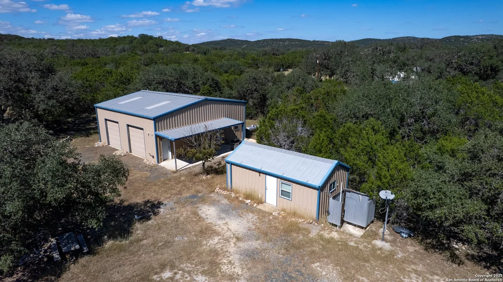 Unit for sale at 459 Cr 425, Uvalde, TX 78801