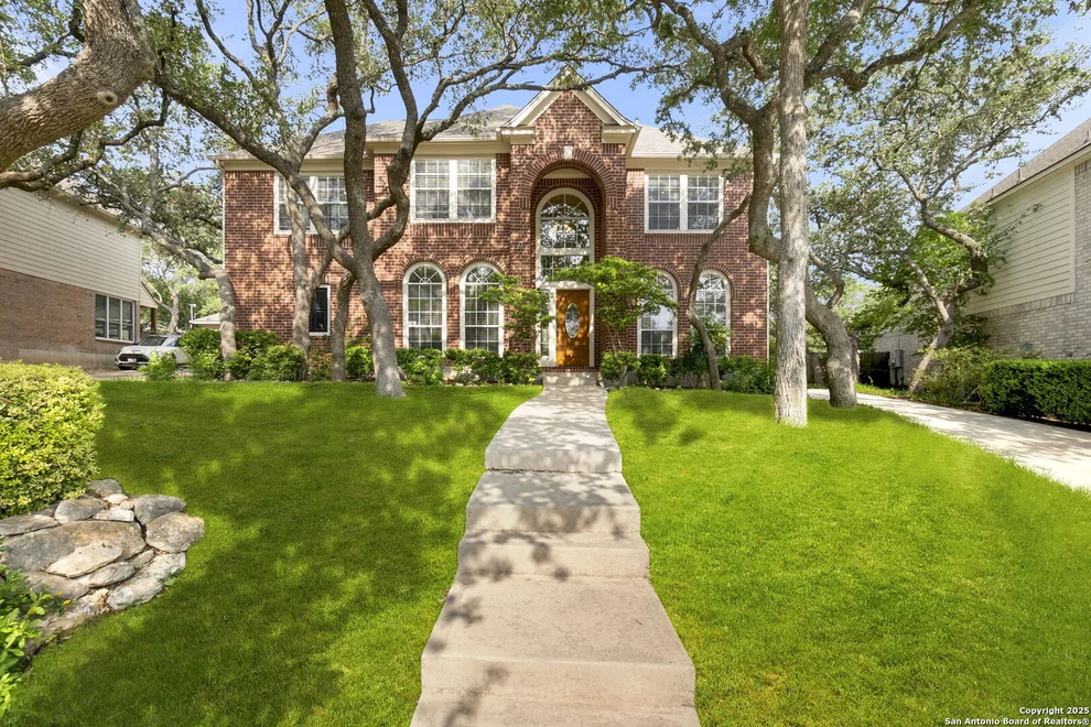 Unit for sale at 18721 Brookwood Forest, San Antonio, TX 78258