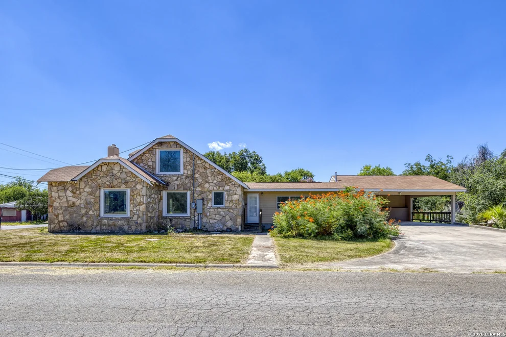 Unit for sale at 1229 N Park, Uvalde, TX 78801
