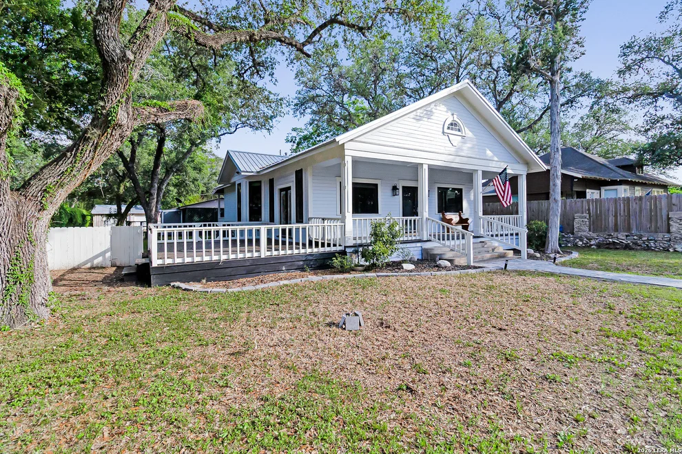 Unit for sale at 206 E Cleveland St, Beeville, TX 78102