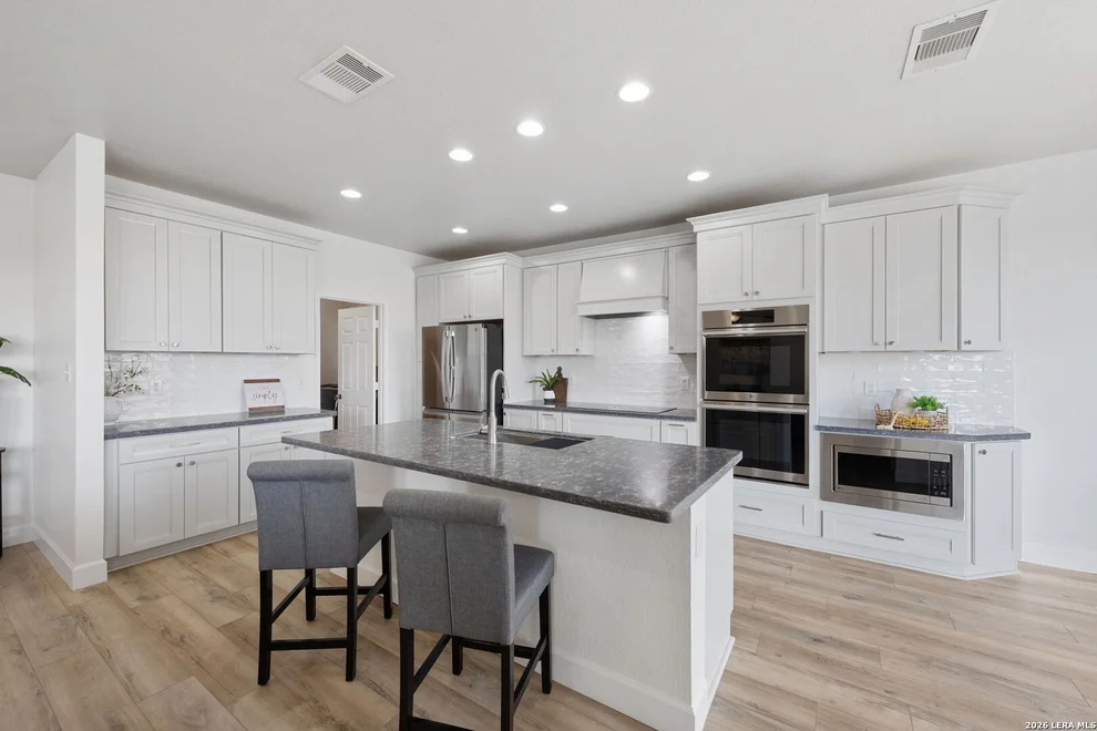 Unit for sale at 216 Springtree Cove, Cibolo, TX 78108