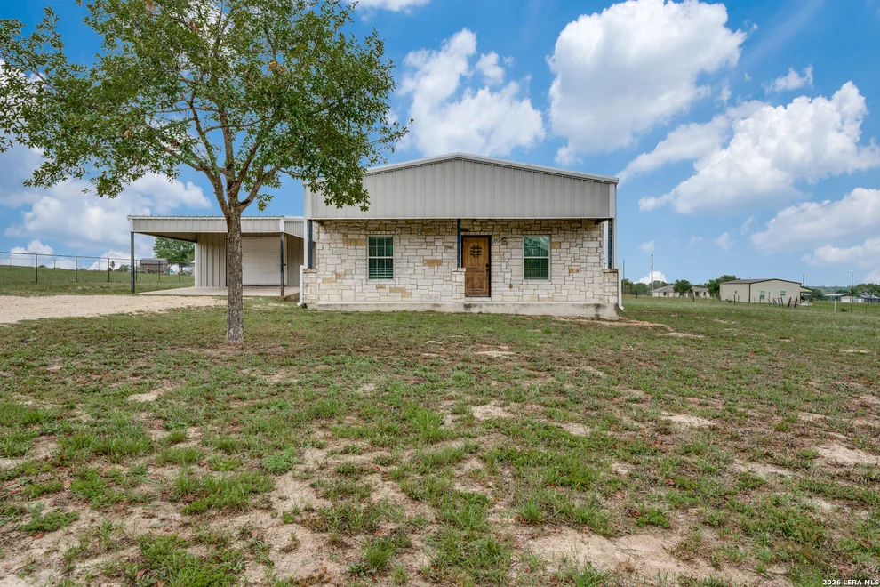 Unit for sale at 429 Quail Hollow Dr, Adkins, TX 78101