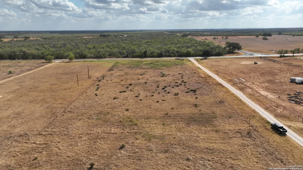 Unit for sale at 0000 FM 462, Moore, TX 78057